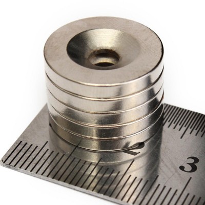 500 Lbs Pulling Force 3.54 Inch Diameter Round Neodymium Fishing Magnet with Countersunk Hole and Eyebolt